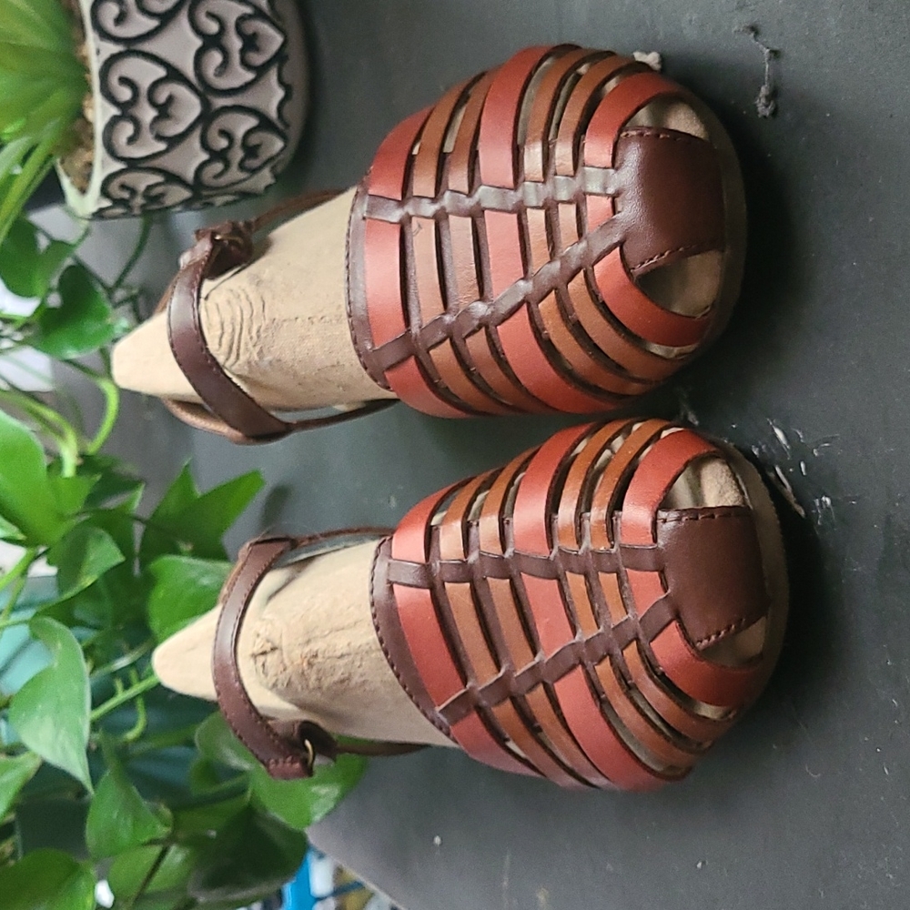 Clark's leather sandle